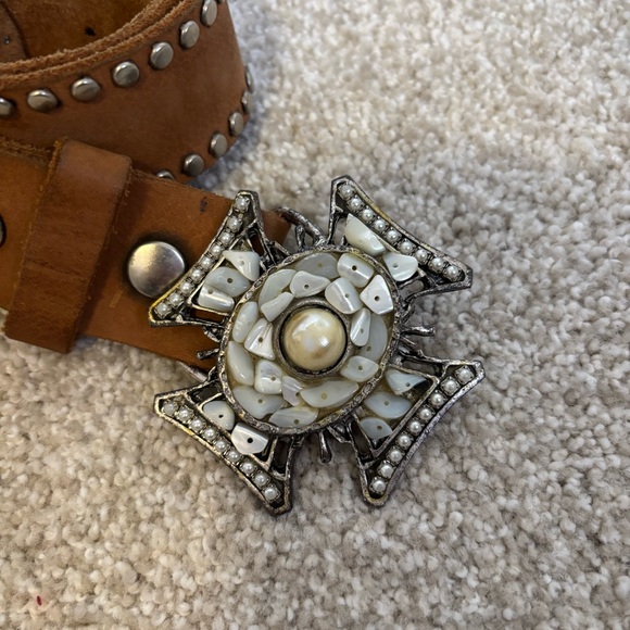 Bebe y2k Suede Studded Belt with Pearl Beaded Buckle Size M/L - Picture 4 of 10